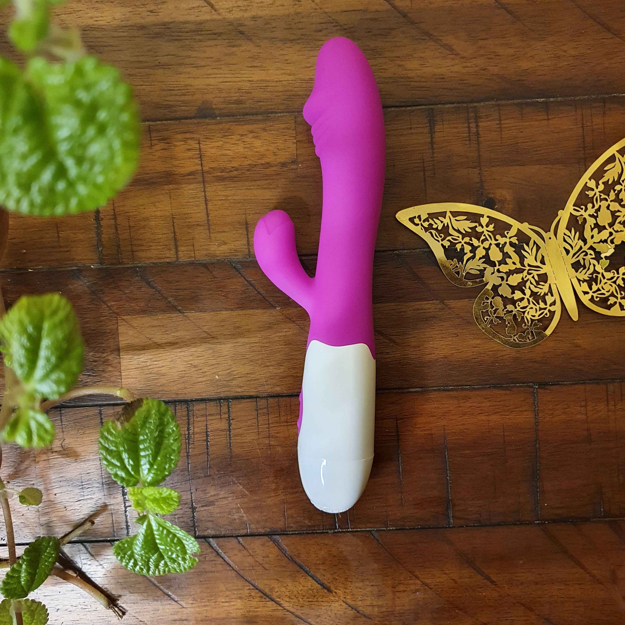 Geyser Wireless Rabbit Dildo Vibrator