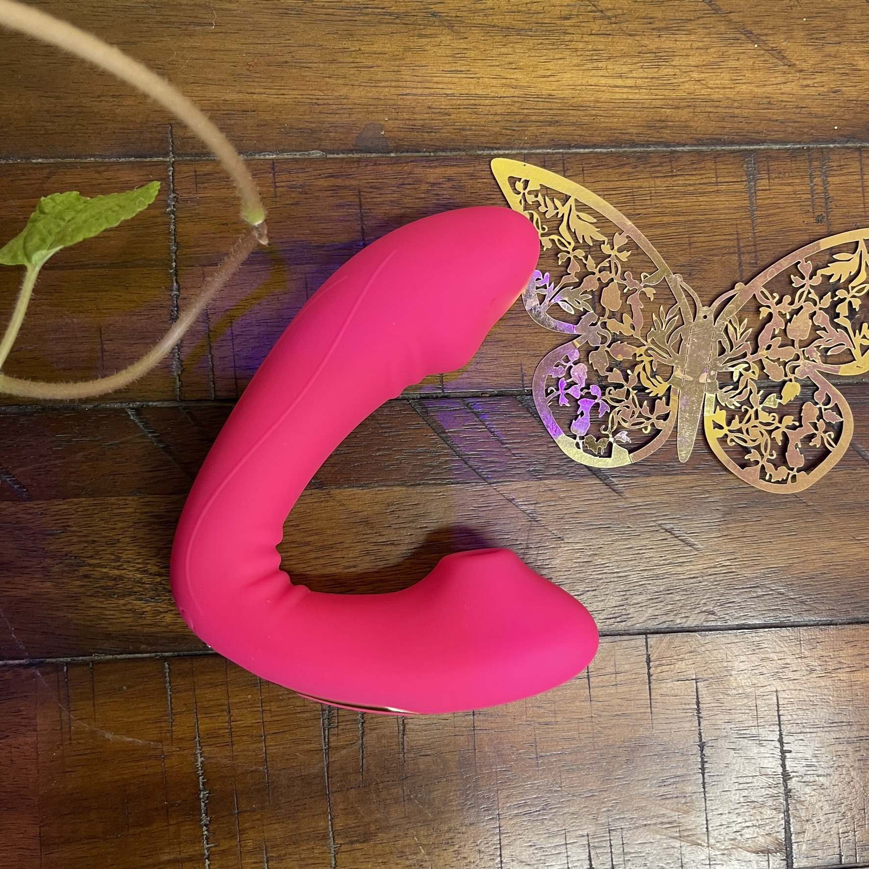 Eva Clitoral Suction and Licking Vibrator