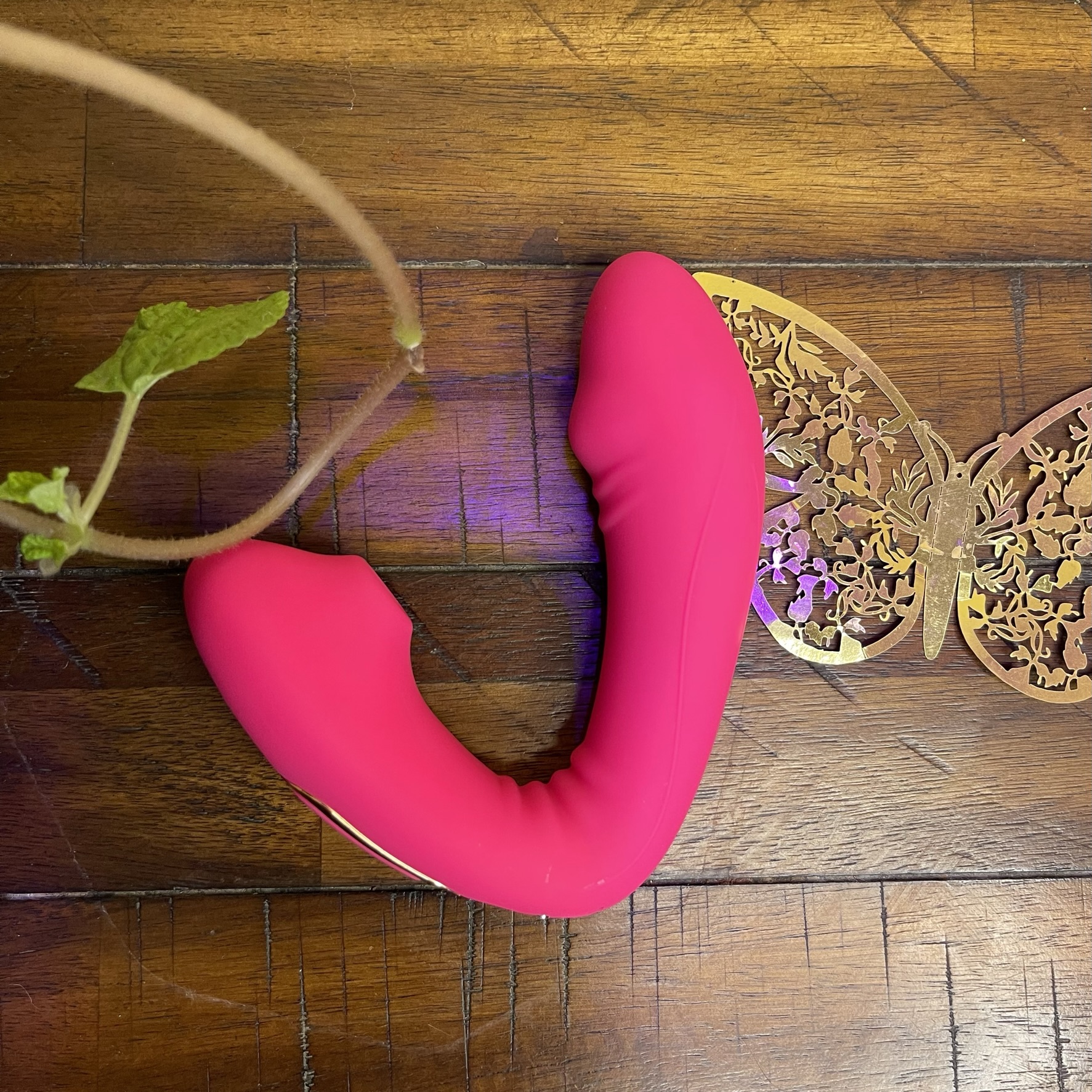 Eva Clitoral Suction and Licking Vibrator